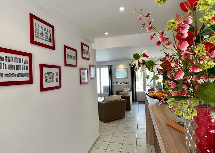 120m2 Avec Deux Terrasses Ensoleillees A Διαμέρισμα