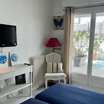 120m2 Avec Deux Terrasses Ensoleillees A Apartment