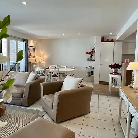 Apartament 120m2 Avec Deux Terrasses Ensoleillees A